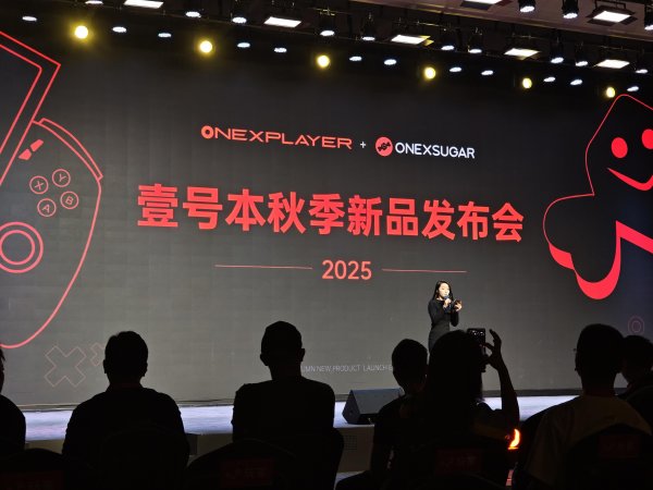 开云「中国」Kaiyun·官方网站-登录入口确立的屏幕是一块10.95英寸的2.5K鉴别率面板-开云「中国集团」Kaiyun·官方网站-登录入口